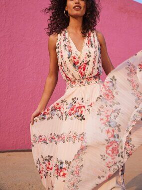 WHBM Sleeveless Pleated Asymmetrical Floral Dress NWOT Sz 16